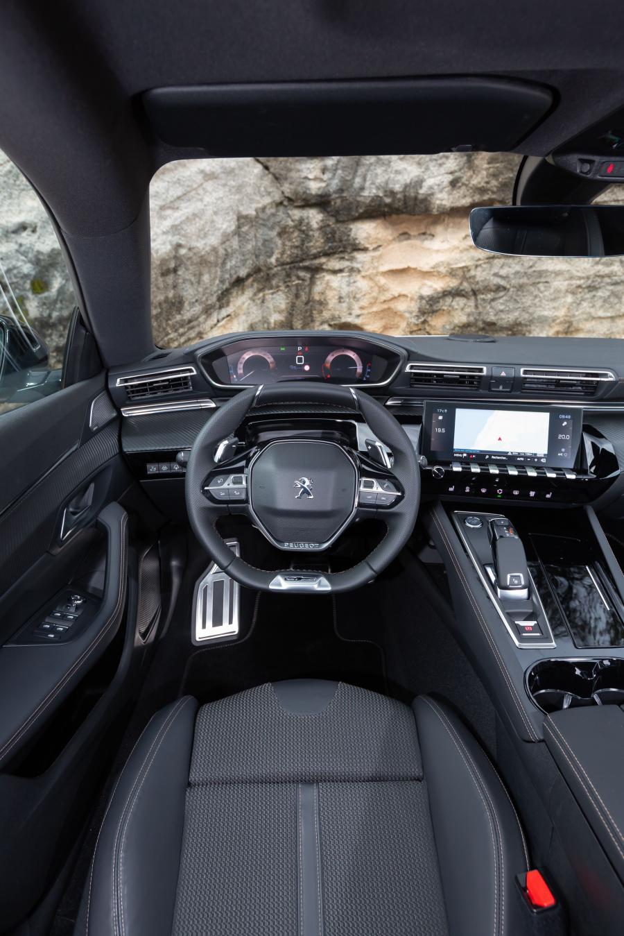Торпедо Peugeot 508 SW GT Line 2018 года  (WW) (фото 31 из 43)